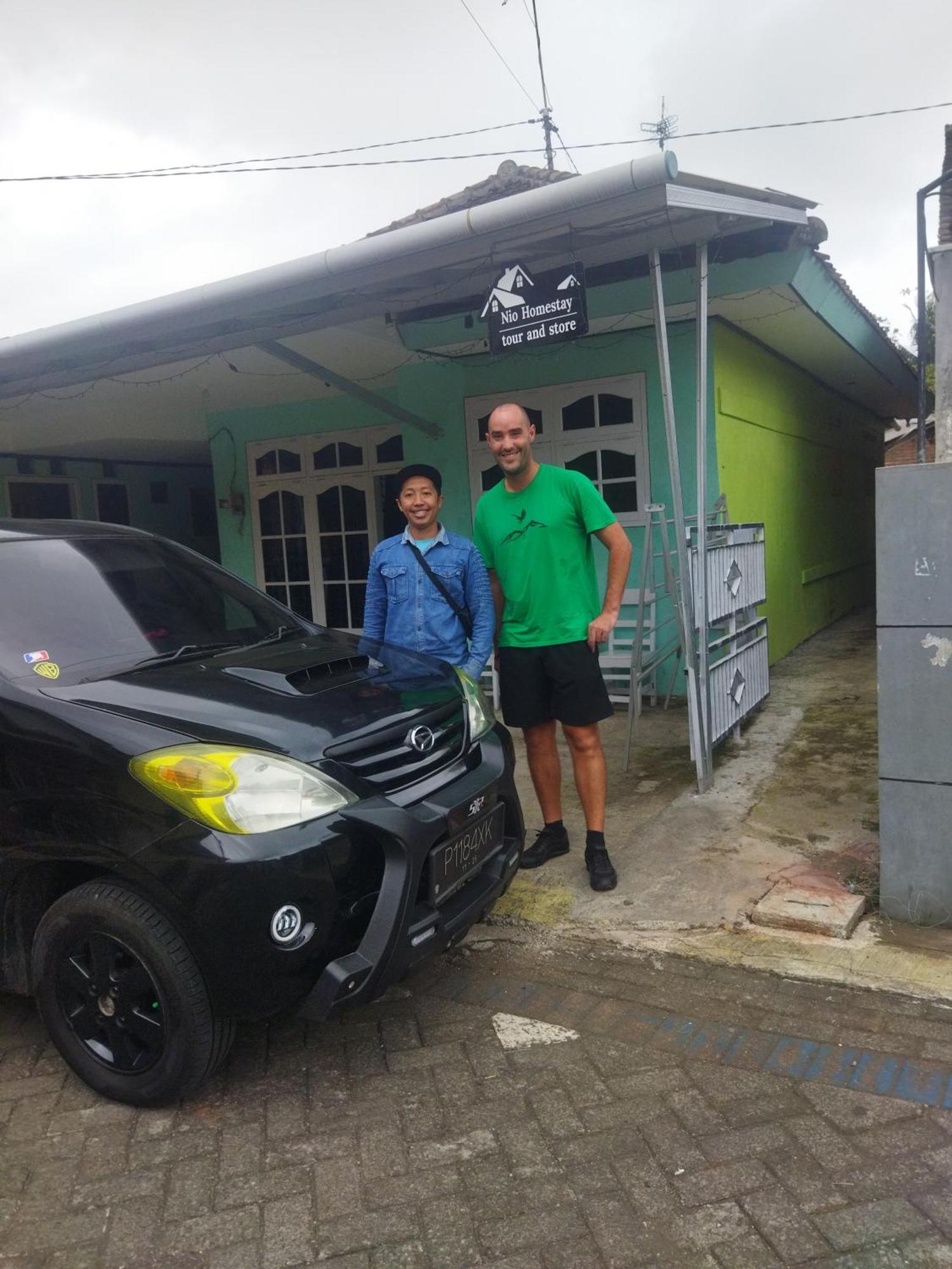 Nio Homestay And Tour Licin Exteriör bild