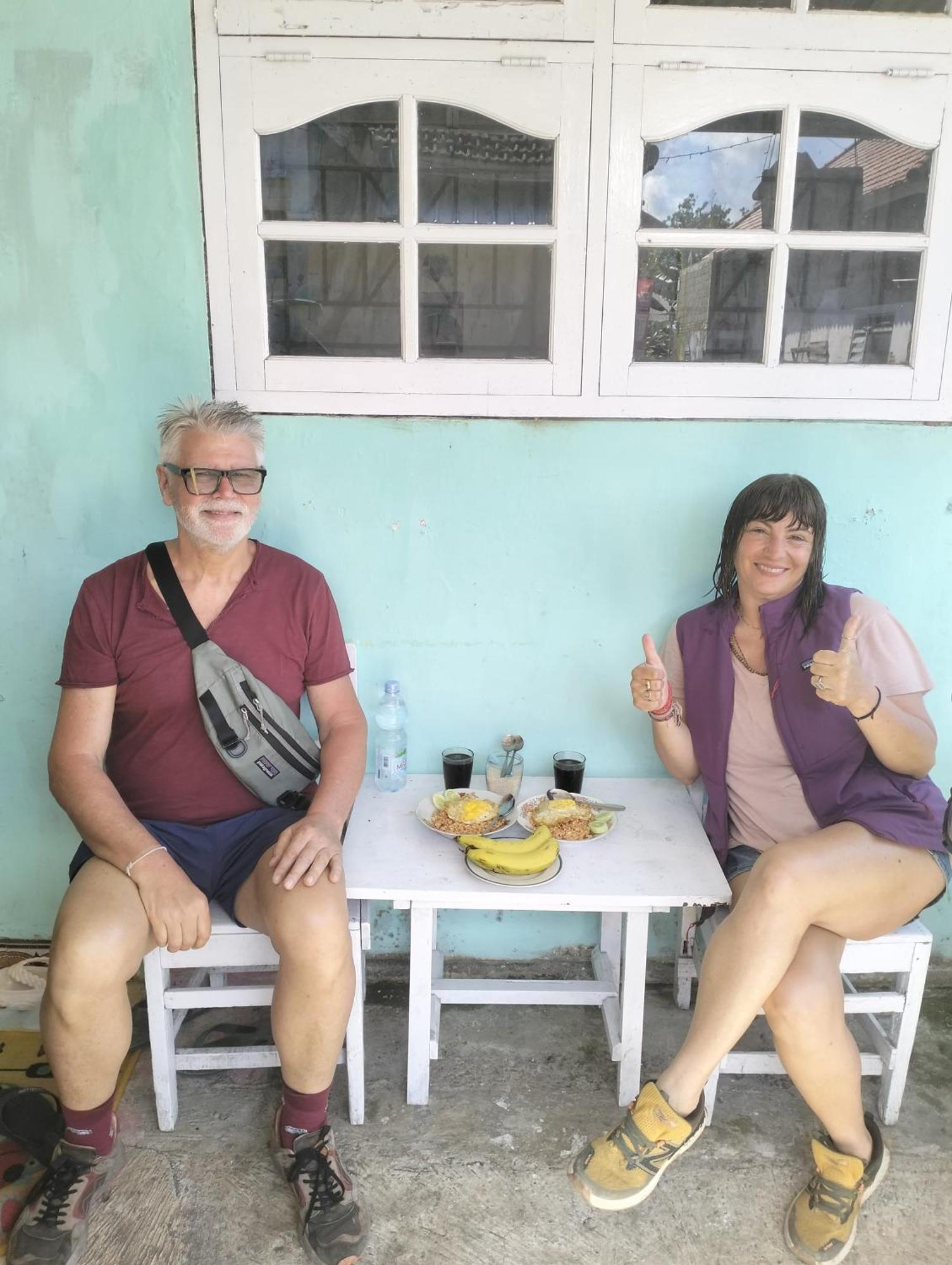 Nio Homestay And Tour Licin Exteriör bild